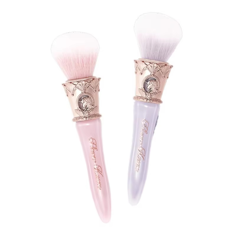Pinceau à blush de luxe Crysta - Luxury Skincare And Makeup Brands avis et prix