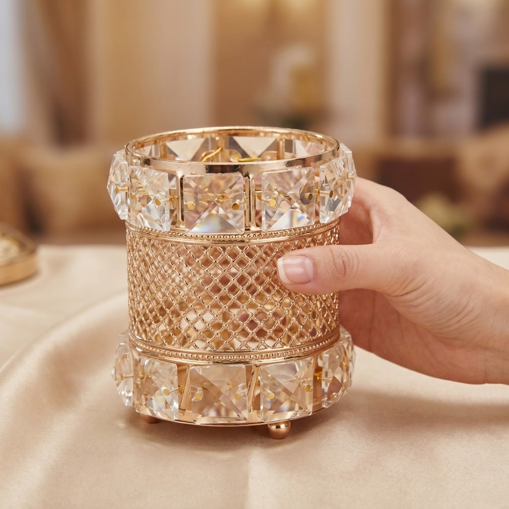 Boîte de rangement dorée pour  - Luxury Skincare And Makeup Brands avis et prix